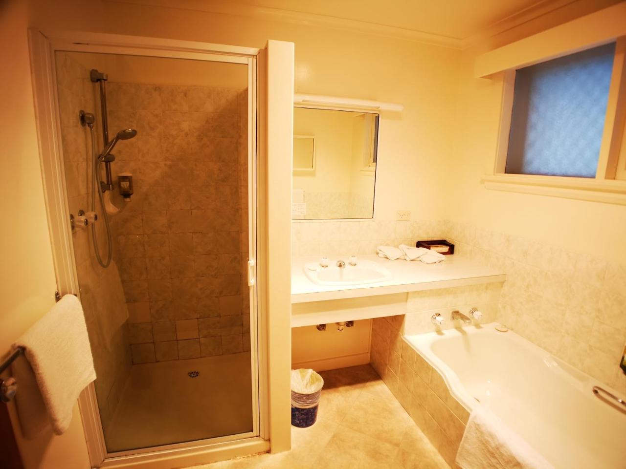 Motel Mayfair On Cavell Hobart Buitenkant foto