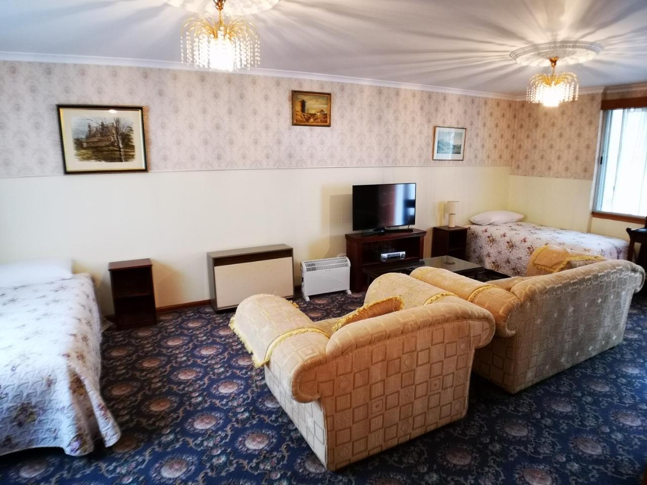 Motel Mayfair On Cavell Hobart Buitenkant foto