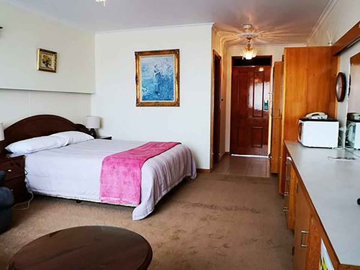Motel Mayfair On Cavell Hobart Buitenkant foto
