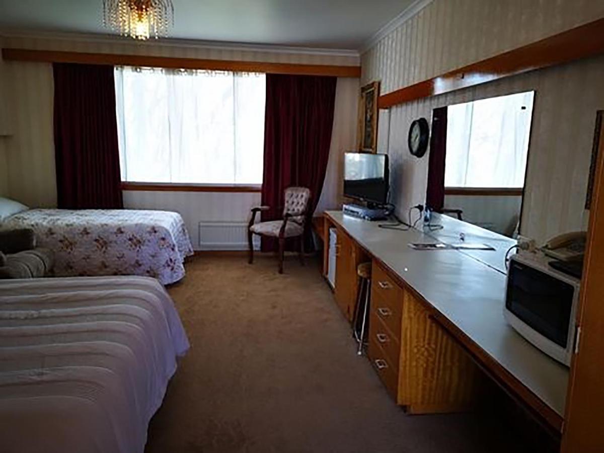 Motel Mayfair On Cavell Hobart Buitenkant foto
